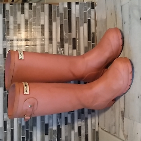 Hunter pink rubber boots sz 5 - Picture 1 of 9